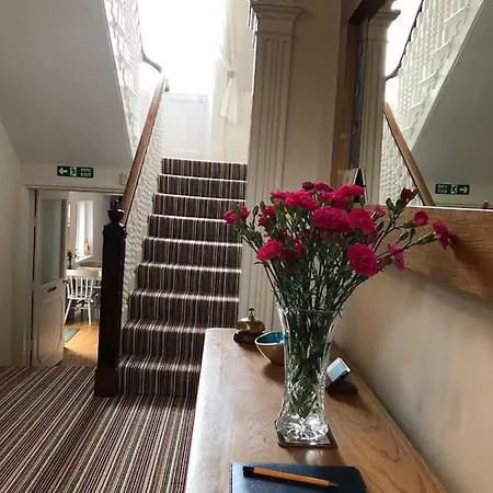 @edengate Bed & Breakfast 4*