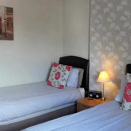 ベッド・アンド・ブレックファスト @edengate 4*