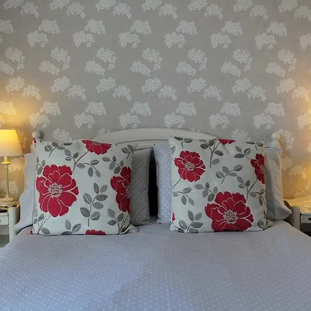 ベッド・アンド・ブレックファスト @edengate 4*