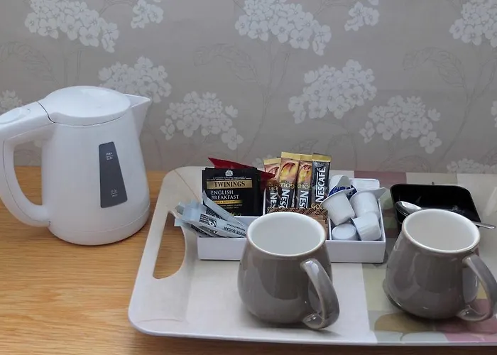 Bed & Breakfast @edengate 4*