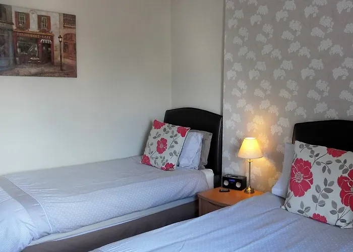 Bed & Breakfast @edengate 4*